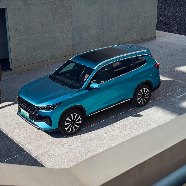 Chery TIGGO 8 from above